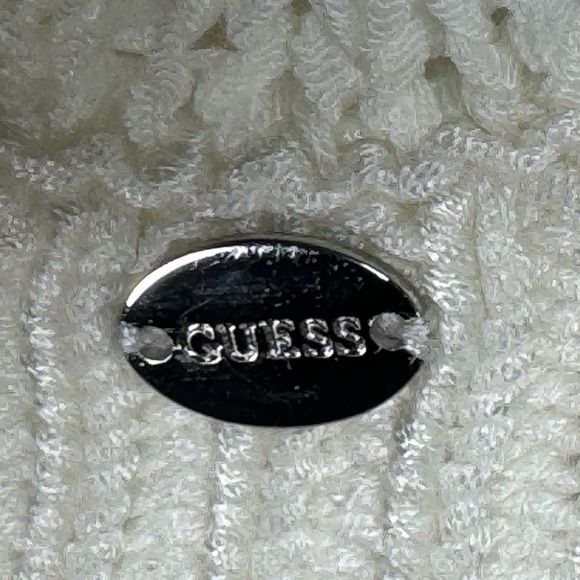 Guess Crochet Top - Chic and Stylish for Every Occasion - Picture 3 of 5